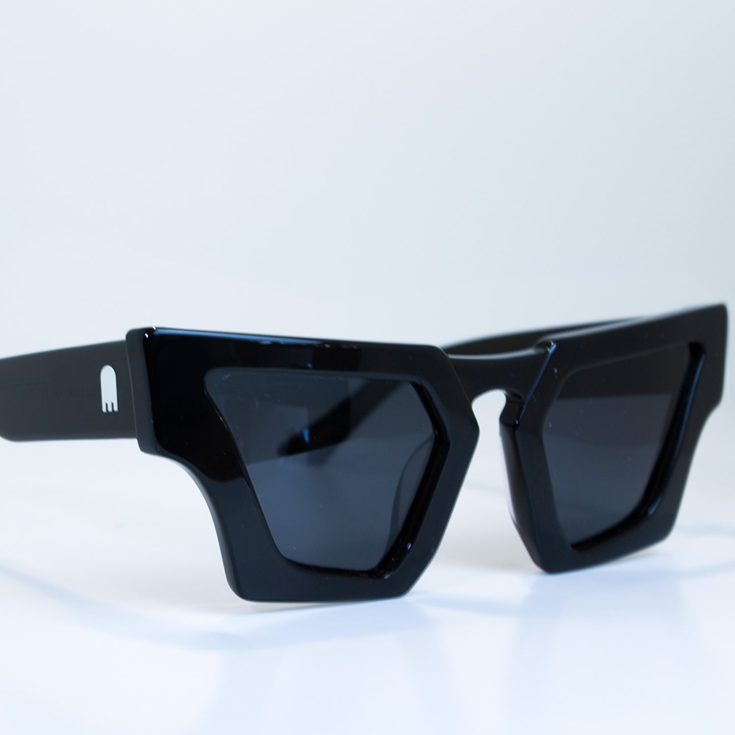 Icon Sunglasses - Midnight